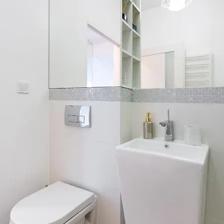 Apartamento Between Old Town And Jewish Quarter - Great Pleace *